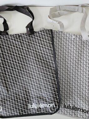 2 x New LULULEMON Brown & Beige GEO PATTERN Reusable Shopping Gym Bag Large